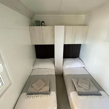 Peony Villas * Drage